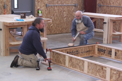 Port Hadlock WA - Boat School - SLIVER - assembling the strongback