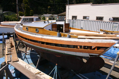 Port Hadlock WA - Boat School - Herreshoff ALERION - planking in progress