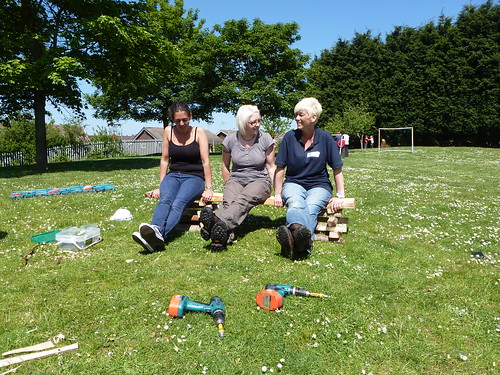 Alumwell bench building event 029