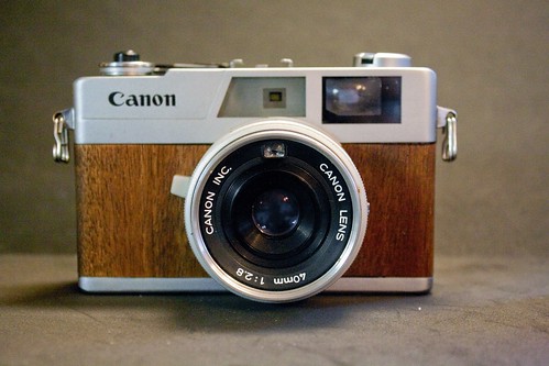 Mahogany Canon Canonet 28