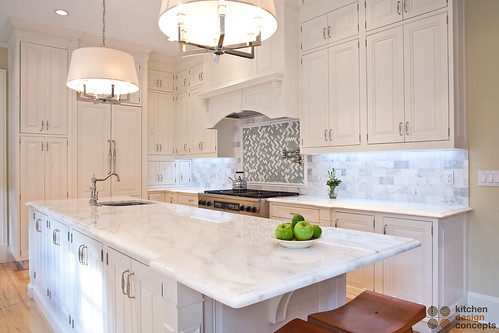 Kitchen Design Concepts - White Traditional Kitchen