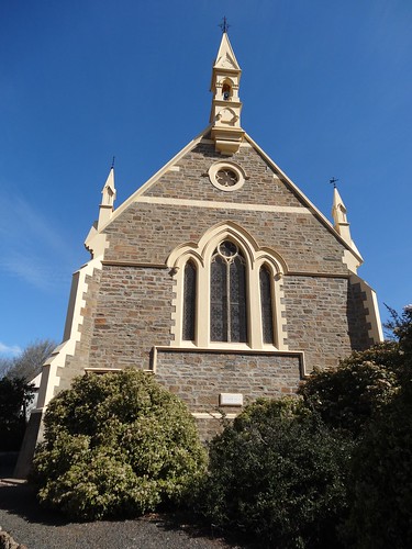 Congregational Church in Angaston. Architect was Daniel Garlick. Foundation stone is 1877 by John Howard Angas major donor and patron of the church. Now the Uniting Church.