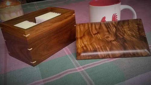 Walnut Tea Box with Pillow Lid (2)