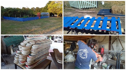 Country Garden Pallet Fence Has The Blues / Barrière En Palettes