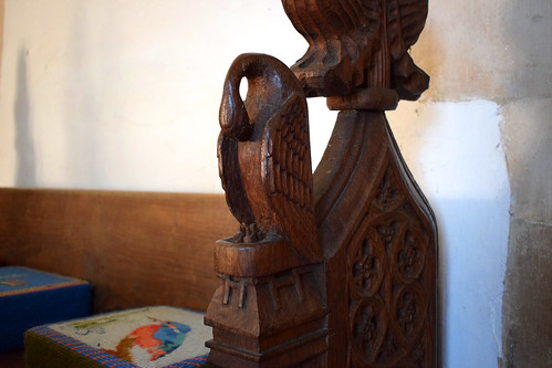 pelican in her piety (Eyke woodworkers, 20th Century)