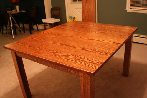 Red Oak Shaker Table