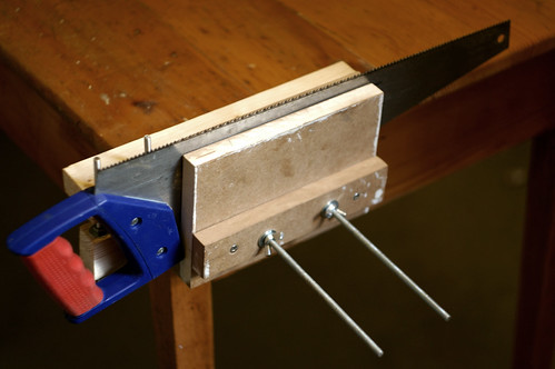 Wooden vice - sharpening saw