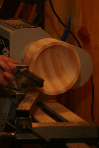 Turning a bowl