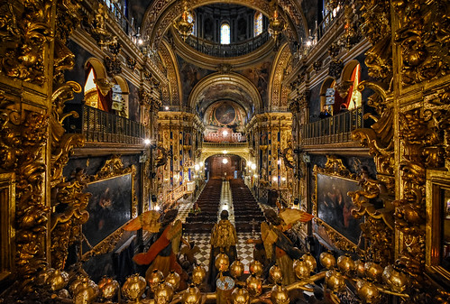 A Golden Nave