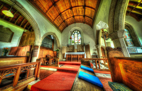 Beautifully maintained Chancel, Alter and Church Organ