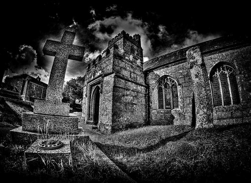 Cross at the Entrance to Luxulyan Church