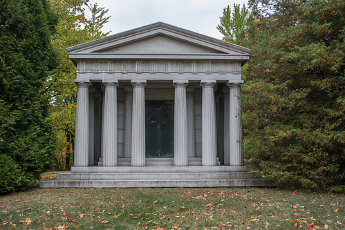 rear - Samuel Andrews mausoleum