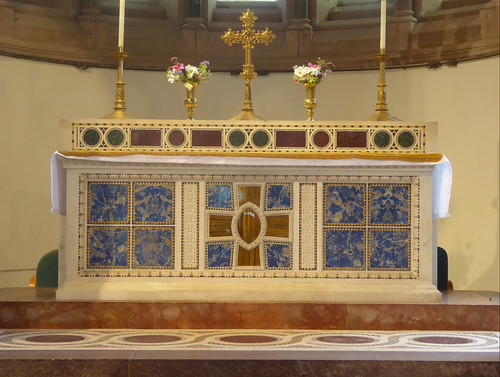 Altar, Hoarwithy