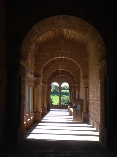 Cloister, Hoarwithy