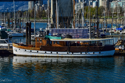 MEANDER Yacht c. 1934 - False Creek