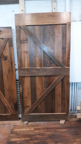 Rustic Barn Door Project Mar 2022