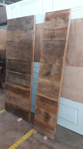 Rustic Barn Door Project – Varnish Jul 2022