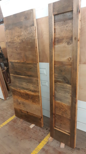 Rustic Barn Door Project – Varnish Jul 2022