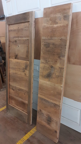 Rustic Barn Door Project - Varnish Jul 2022