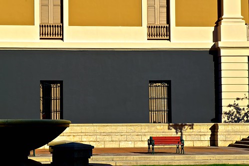 The little red bench