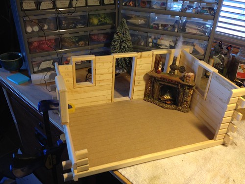 Crockett log cabin in progress