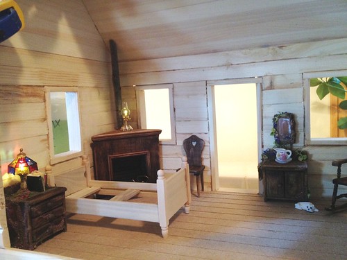 Crockett log cabin measuring for furniture