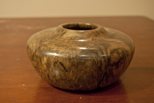 Claro Walnut Burl Vase2