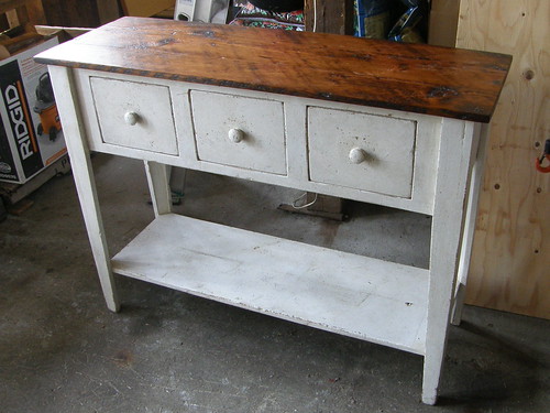 sidetable_woodtop_1