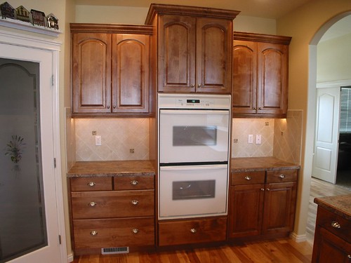 Select Alder with Staggered Cabinets_3