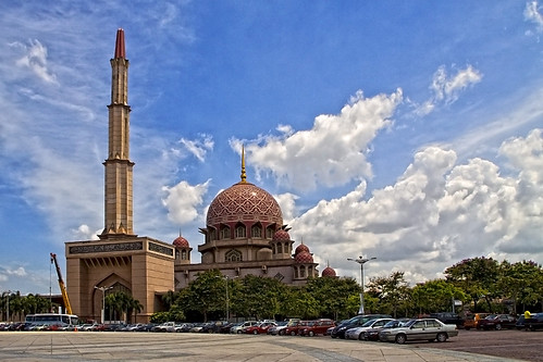 Malaysia, Photowalk - Putrajaya Mosque (6 shots HDR)