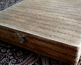 Woodburne Script Box